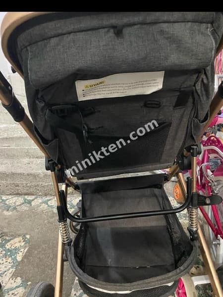 Huggy Bebek Arabası küçük 3